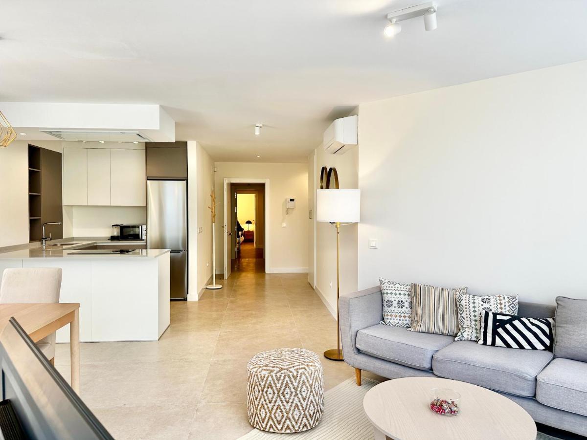 Newly Renovated In The Center Of - Eaw Homes Apartamento